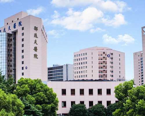 武汉女婴遭拒诊去世?网友:比病毒还可怕的是人心
