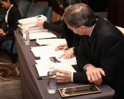 武汉怀孕产子价格,武汉28岁年轻宝妈泰国Jetanin成功怀男宝